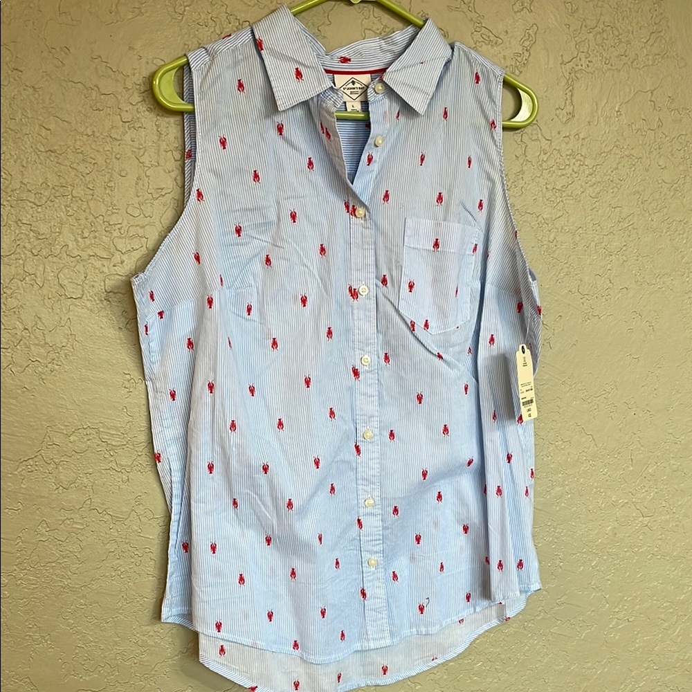 Sleeveless Blue Button-Up Shirt with Red Pattern
